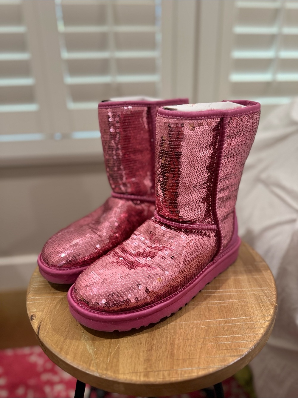 UGG Classic Short Sequin Boots Pink Sparkle Fuchsia Style #1094982 Size 8